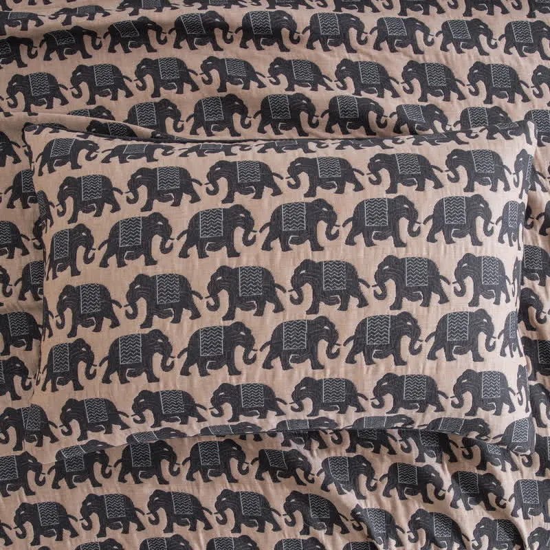 Tagesdecke aus Baumwollmusselin mit thailändischem Elefantenmuster