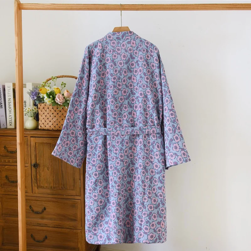 Japanischer Kimono-Bademantel aus Begonia-Baumwolle