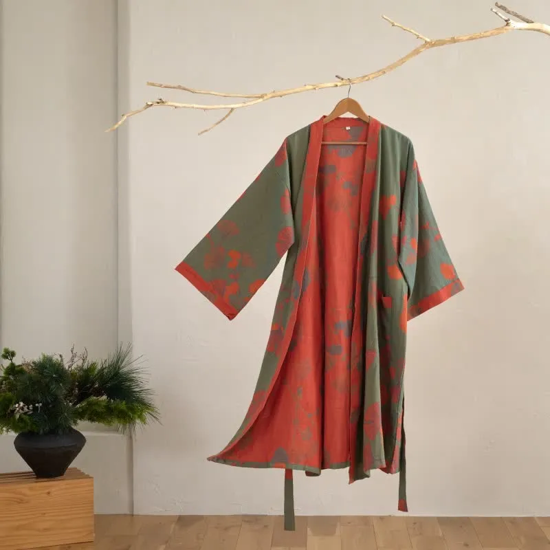 Großer Kimono-Bademantel aus Baumwolle mit Ginkgoblättern