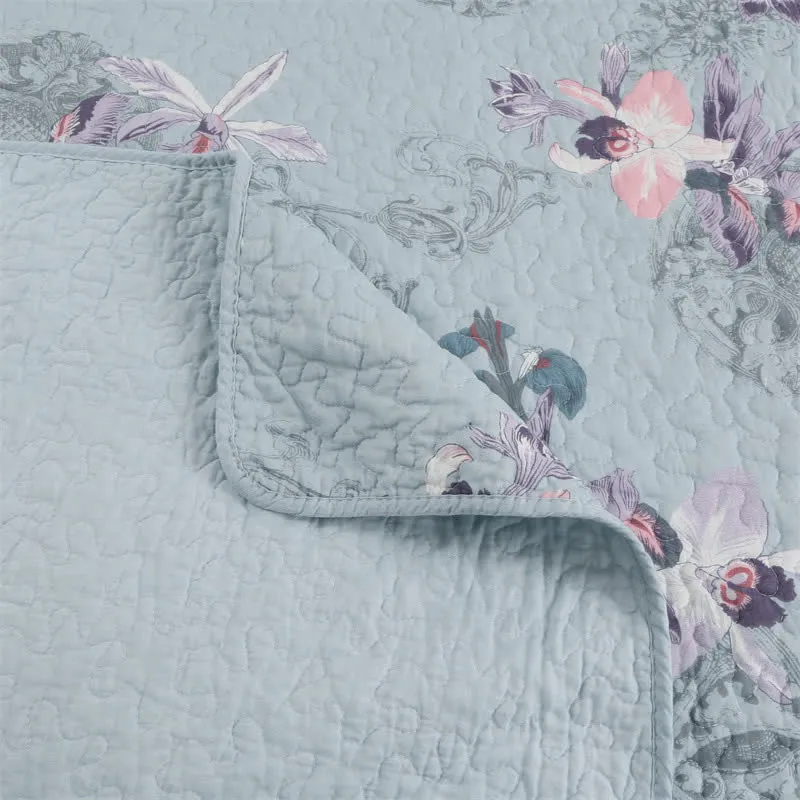 Elegante Steppdecke aus weicher Baumwolle mit Blumenmuster