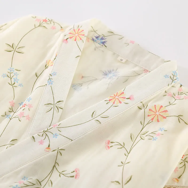 Geblümter Kimono aus Baumwollgaze