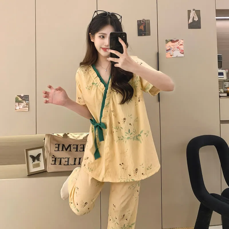 Kimono-Nachtwäscheset mit Blattmuster und Rüschen