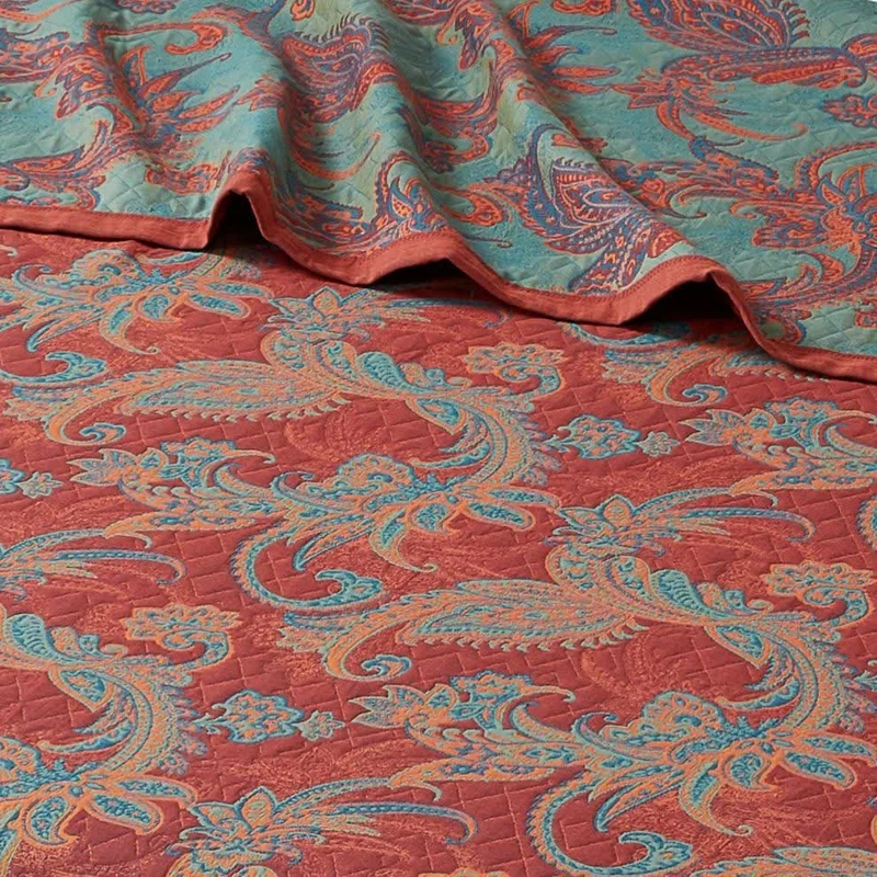 Vintage-Steppdecke aus garngefärbter Baumwolle mit Paisley-Muster
