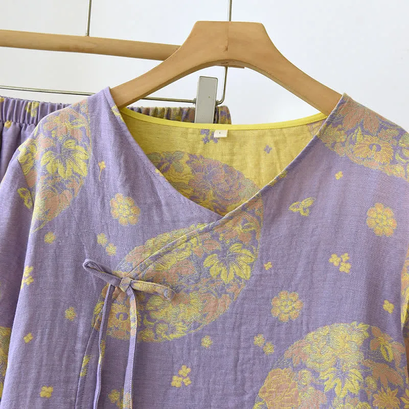 Pyjama-Set aus Baumwollgaze mit V-Ausschnitt und Vintage Blossom