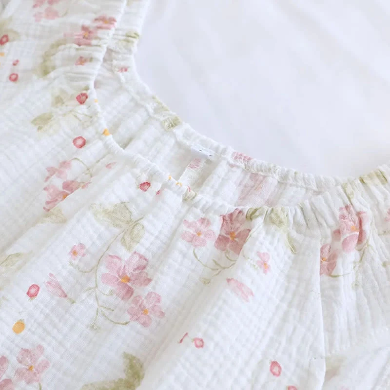 Loungewear-Set mit Kirschblüten-Print und Flatterärmeln