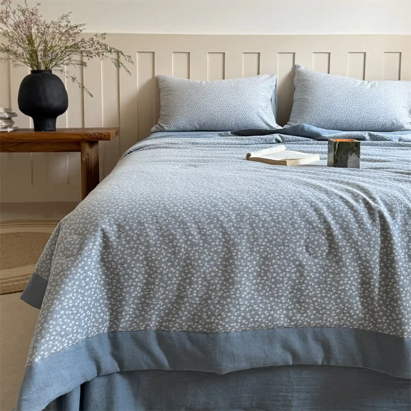 Sommersteppdecke aus garngefärbtem Jacquard-Baumwolle mit pastoralen Blumen
