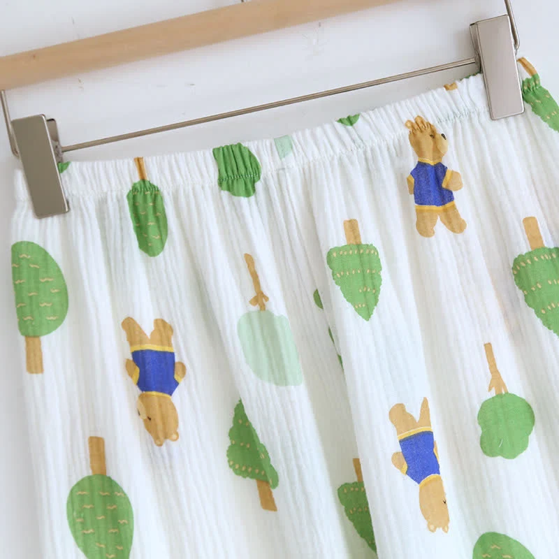 Pyjama-Set aus Baumwollgaze mit Baum- und Bären-Print