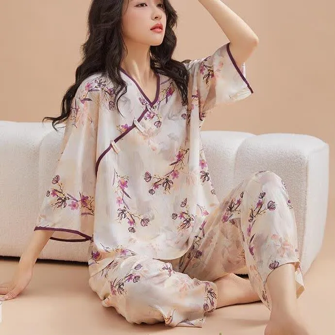 Loungewear-Set mit Knotenknöpfen und Pfirsichblütenmuster