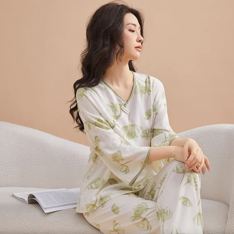 Loungewear-Set mit geknoteten Knöpfen und Blumenmuster