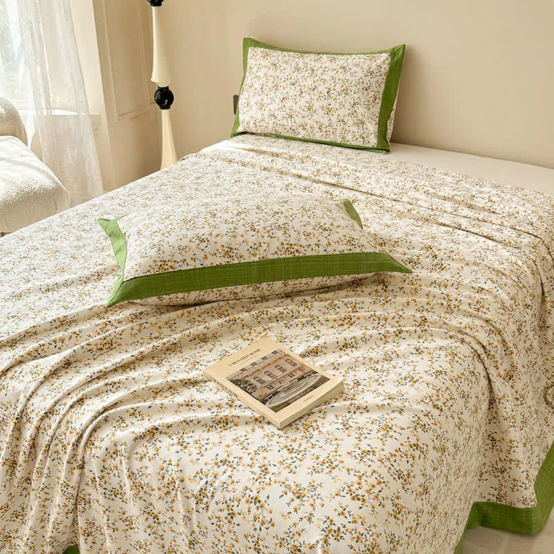 Elegante, atmungsaktive Bettdecke aus reiner Baumwolle mit Blumenmuster