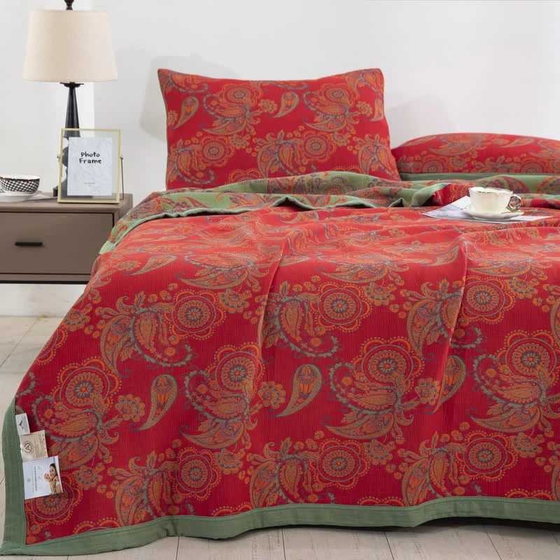 Bequeme Steppdecke aus Baumwollgaze im Retro-Jacquard-Stil