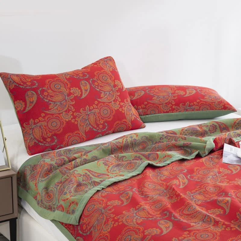 Bequeme Steppdecke aus Baumwollgaze im Retro-Jacquard-Stil