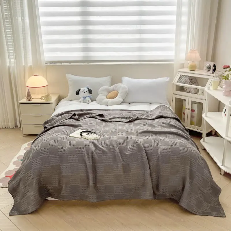 Leichte Steppdecke aus reiner Baumwolle mit Waffelstruktur