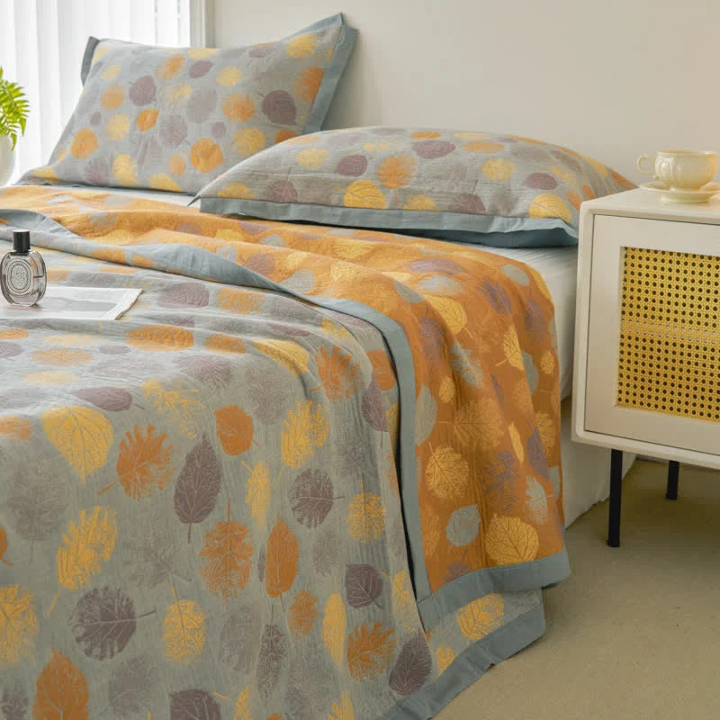 Wendesteppdecke aus Baumwollgaze-Jacquard mit Blättern