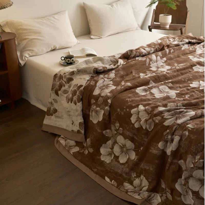 Baumwollgaze-Jacquard-Steppdecke im Retro-Stil mit Blumenmuster