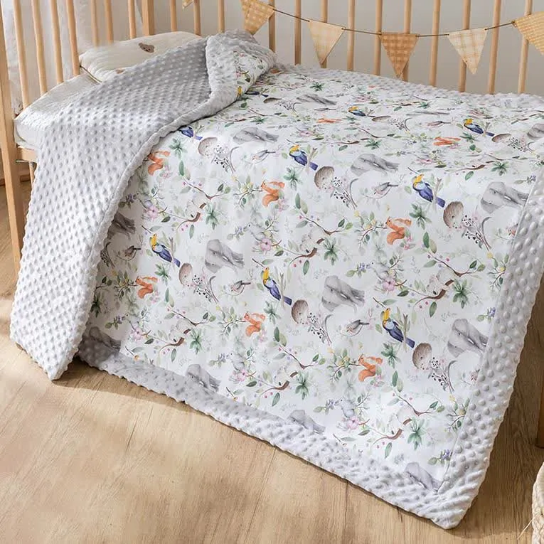 Komfort-Babydecke mit Tier- und Blumenmuster