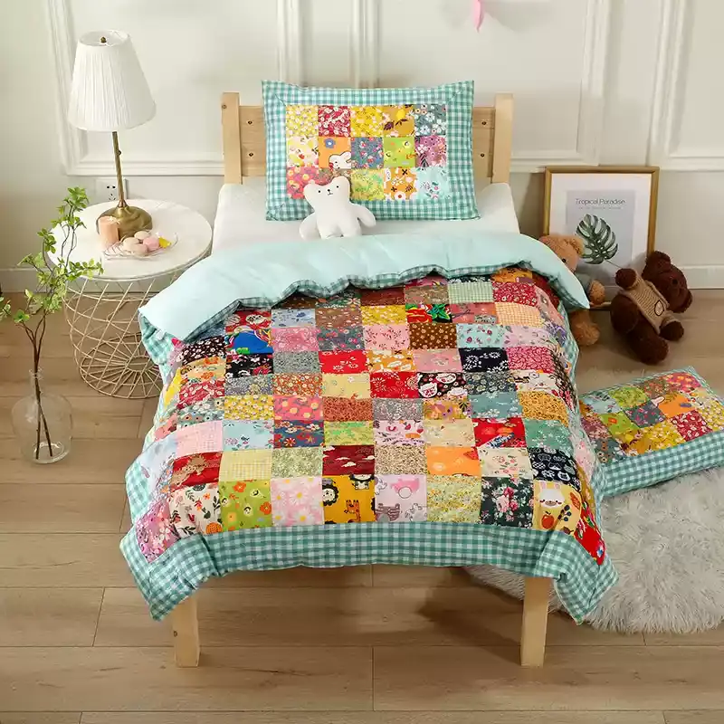 Patchwork-Babydecke aus reiner Baumwolle mit Karomuster