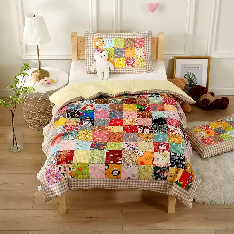 Patchwork-Babydecke aus reiner Baumwolle mit Karomuster