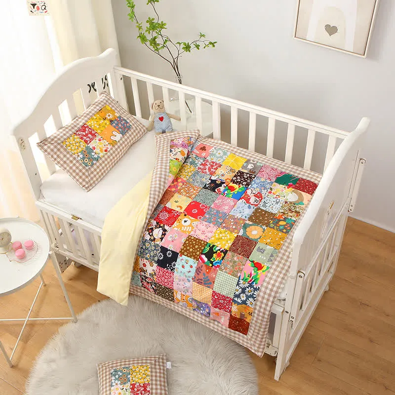 Patchwork-Babydecke aus reiner Baumwolle mit Karomuster