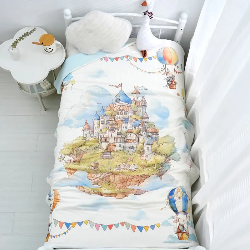 Babydecke aus Baumwolle mit Schloss im Wunderland-Stil