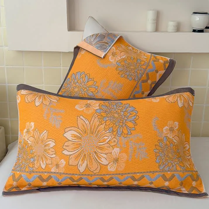 Elegante, leichte Steppdecke aus Baumwollgaze mit Blumenmuster