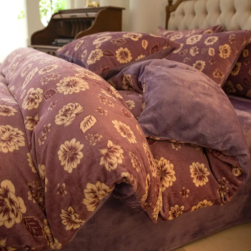 Elegantes, bequemes Samt-Bettwäscheset mit Blumenmuster (4-teilig)