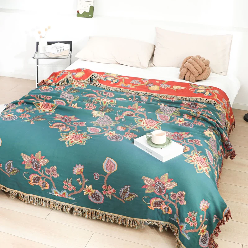 Bequeme Vintage-Sofadecke aus Baumwollgaze mit Quasten