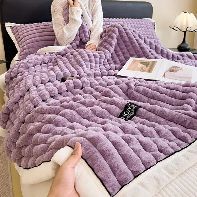 Weiche Fleece-Überwurfdecke mit karierter Textur