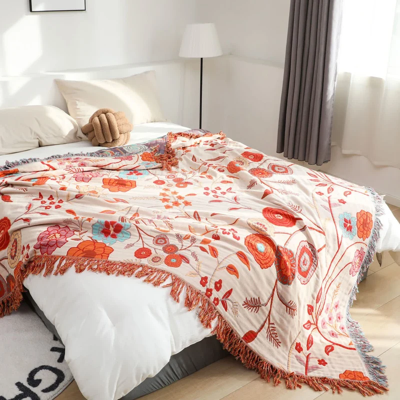 Bequeme Sofadecke aus Baumwollgaze mit Vintage-Blumenmuster