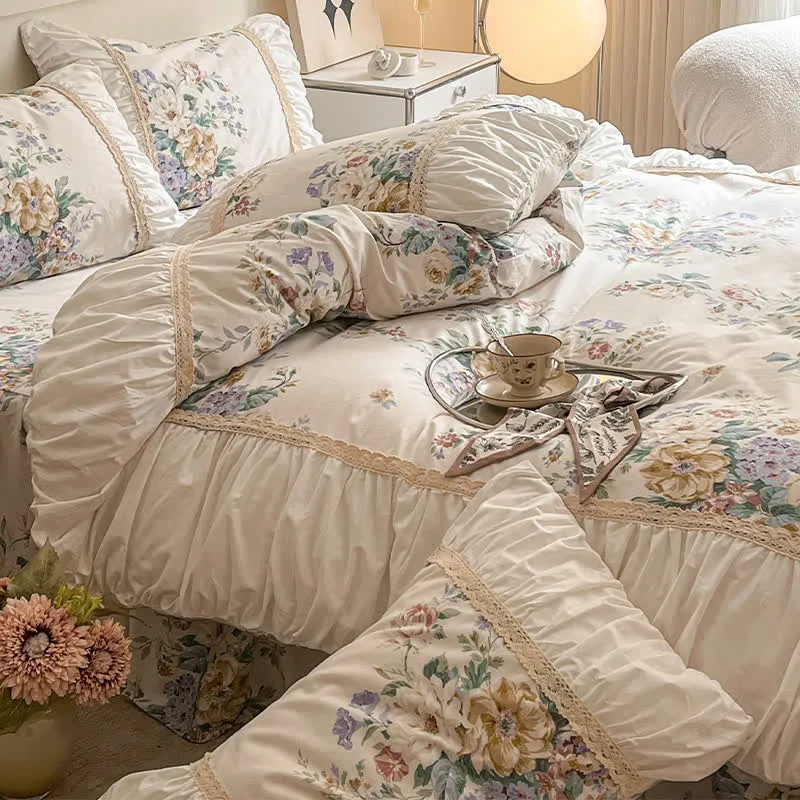 Luxuriöses Bettwäscheset aus reiner Baumwolle mit Blumenmuster (4-teilig)