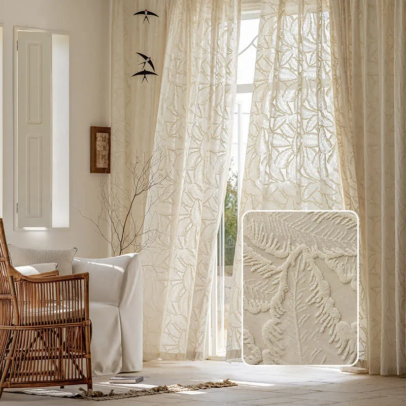 Französischer Vintage-Vorhang mit Blumenblättern