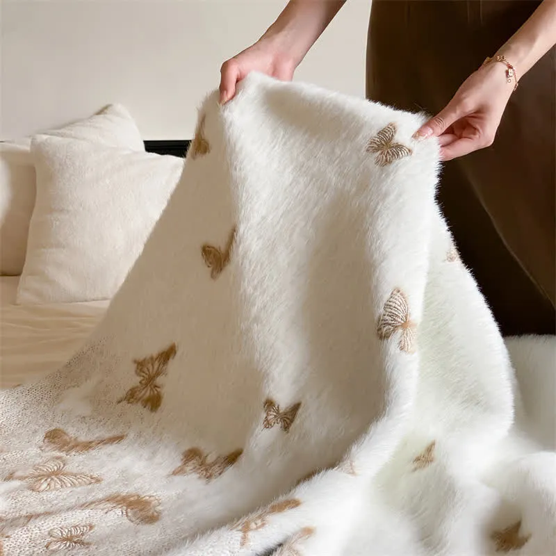 Weiche Überwurfdecke aus Kunstpelz mit Schmetterlingen