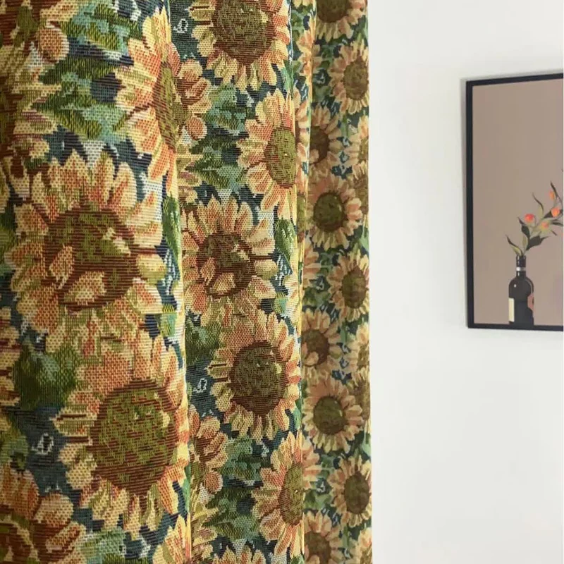 Verdunkelungsvorhang mit Sonnenblumenmotiv im Landhausstil