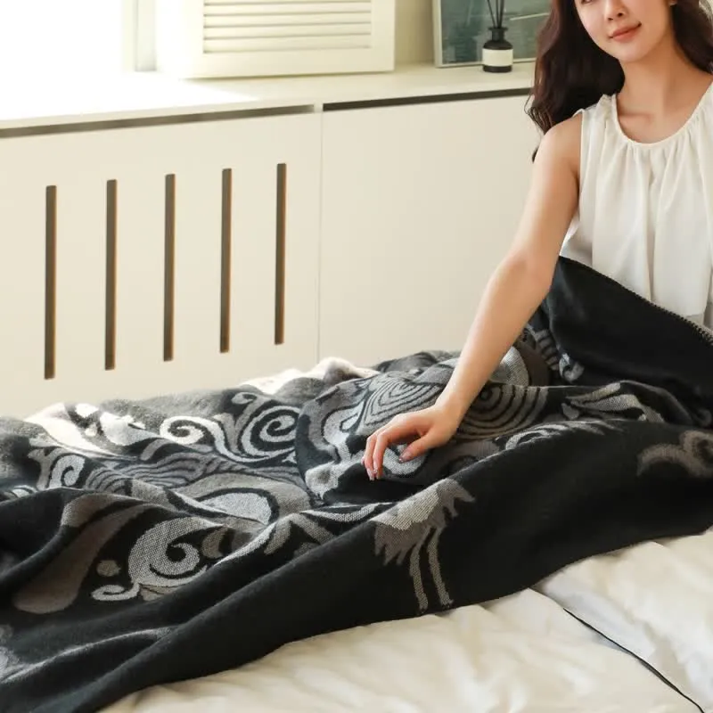 Luxuriöse, weiche Freizeitdecke im Retro-Stil