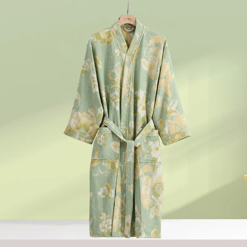 Eleganter, weicher Bademantel aus reiner Baumwolle mit Blumenmuster