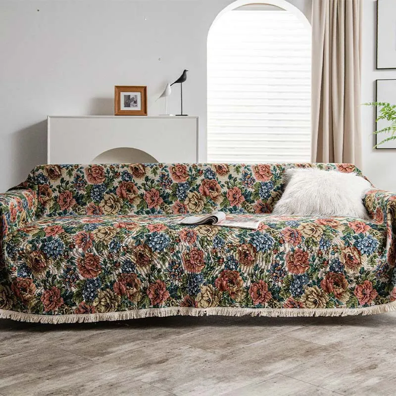 Sofaschoner mit Quasten und Rosenmuster im Countryside-Stil