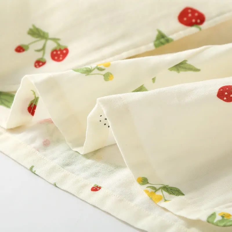 Pyjama-Set aus Baumwollgaze mit Erdbeerdruck