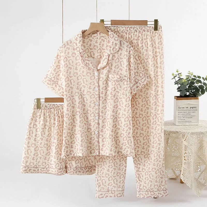 Pyjama-Set aus Baumwollgaze mit Leopardenmuster und Revers (3-teilig)