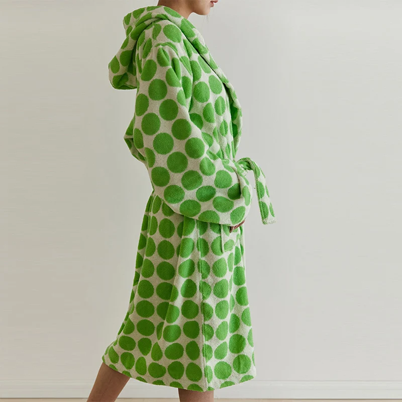 Bademantel mit Kapuze und Gürtel im Polka Dot-Design