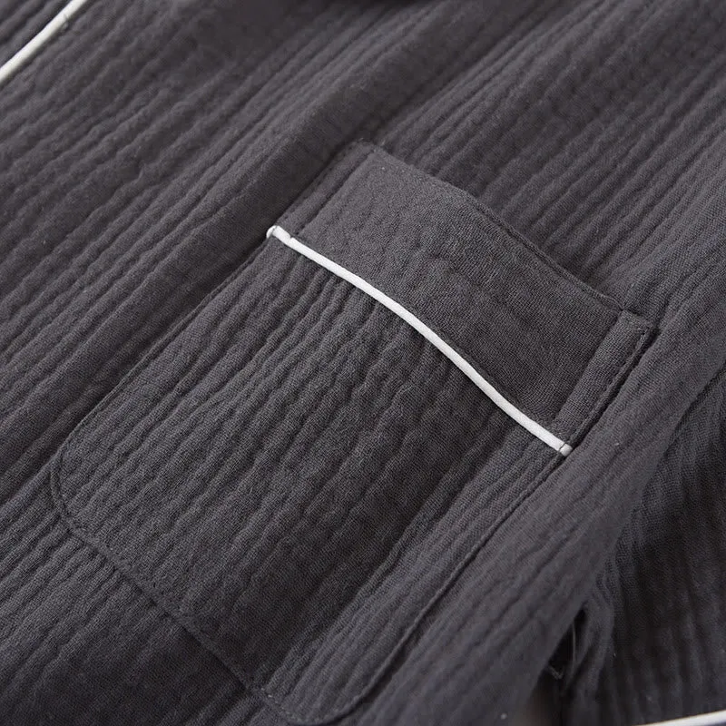 Minimalistisches Pyjama-Set in Volltonfarbe aus Baumwollgaze