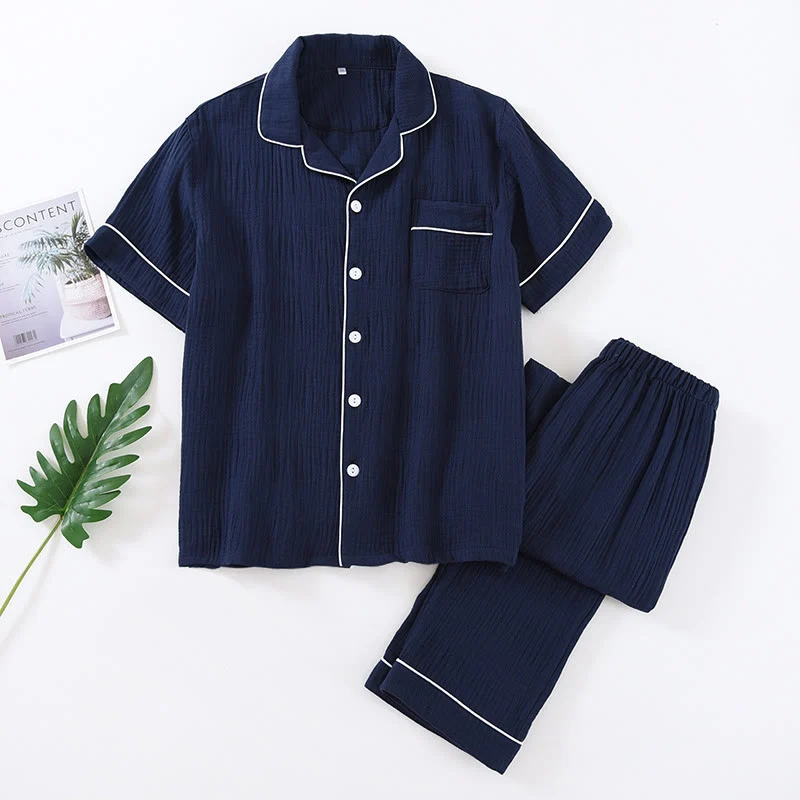 Minimalistisches Pyjama-Set in Volltonfarbe aus Baumwollgaze