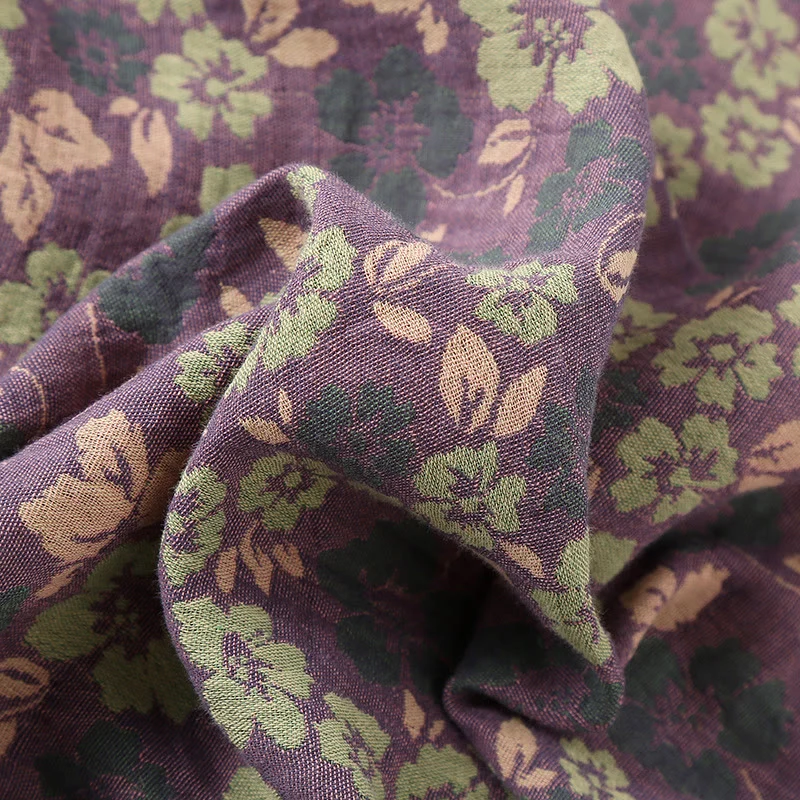 Loungewear-Set aus Baumwollgaze mit Blumenmuster und Froschverschluss