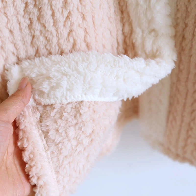 Nachthemd aus Fleece mit V-Ausschnitt und Weizenähren
