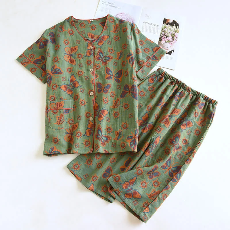 Loungewear-Set aus Baumwolle mit verkürzter Hose und Schmetterlingsmuster