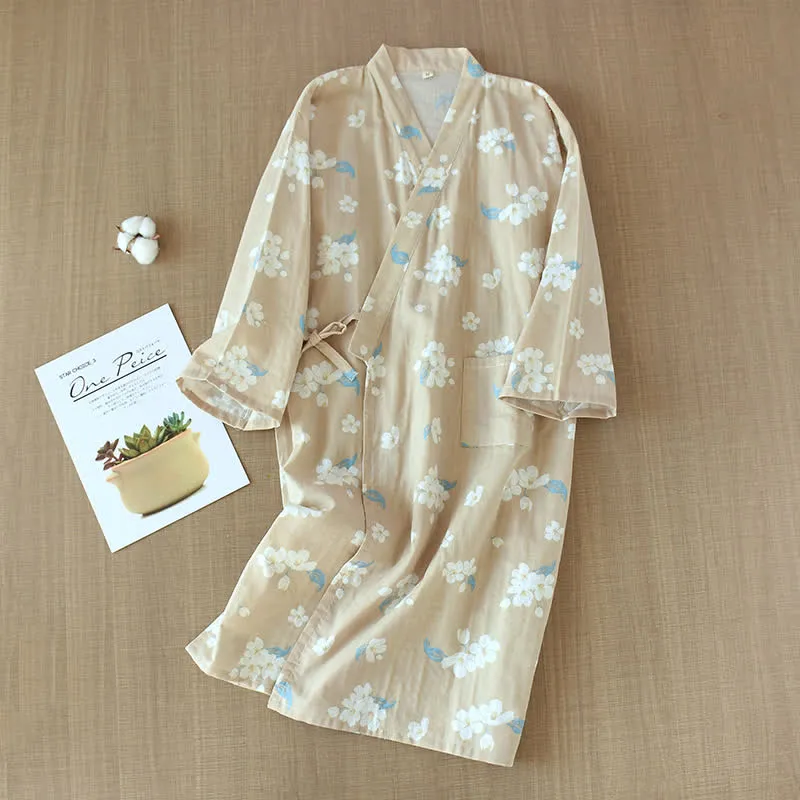 Pyjama-Set aus Baumwollgaze mit V-Ausschnitt und Blumenmuster