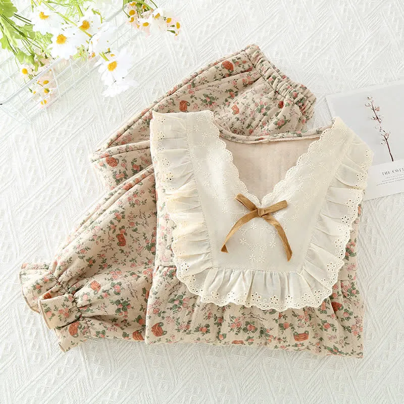 Loungewear-Set aus Baumwolle im Vintage-Rosengarten-Stil