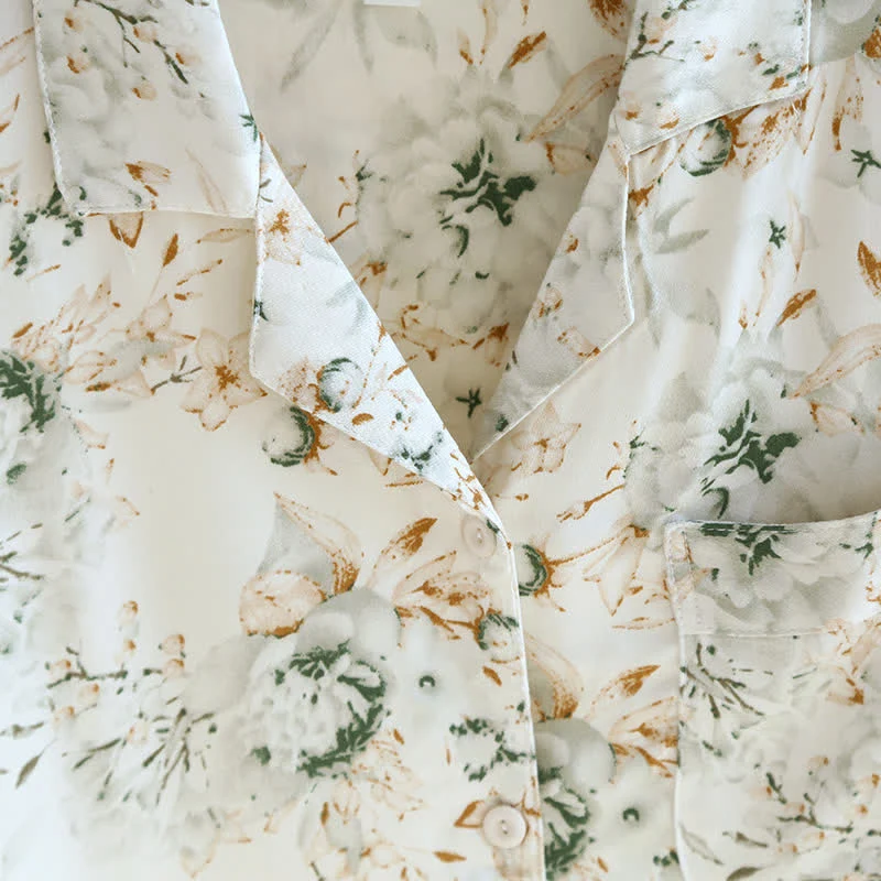 Nachtwäsche-Set im ländlichen Stil mit Satin-Revers