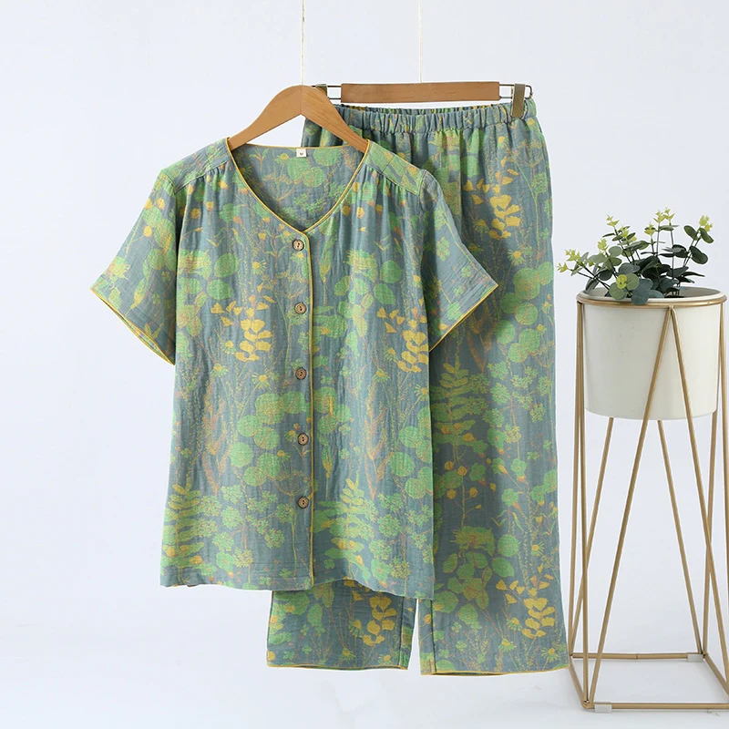 Loungewear-Set mit kurzen Ärmeln und Cropped-Hose