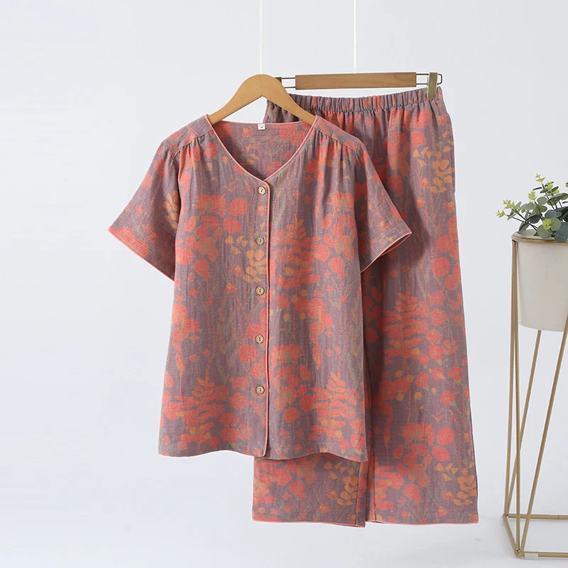 Loungewear-Set mit kurzen Ärmeln und Cropped-Hose
