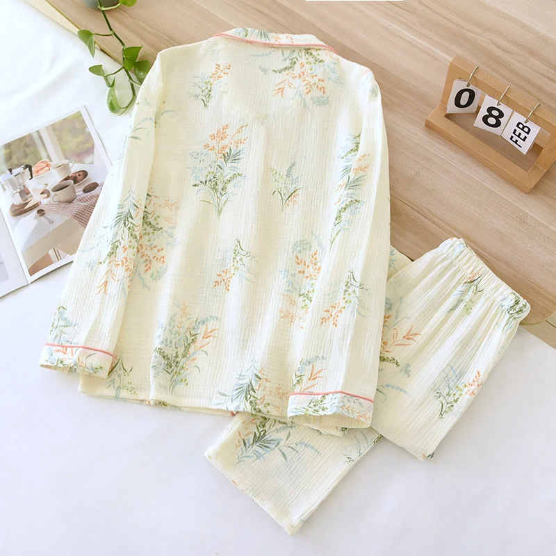 Loungewear-Set aus reiner Baumwolle mit ländlichem Revers